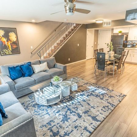 Spacious 2-Bedroom Townhouse With Pool & Private Patio In Central Las Vegas Zewnętrze zdjęcie